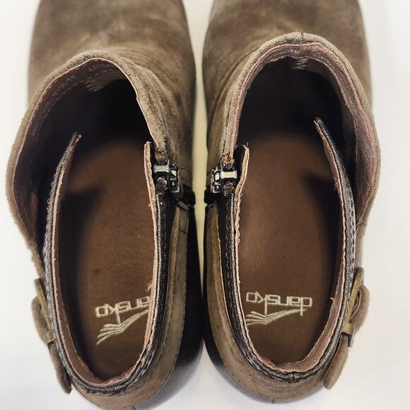 Dansko Women Shirley Wedge Ankle Boot Bootie Size 40 US 9.5 Brown Taupe Suede - Picture 6 of 9